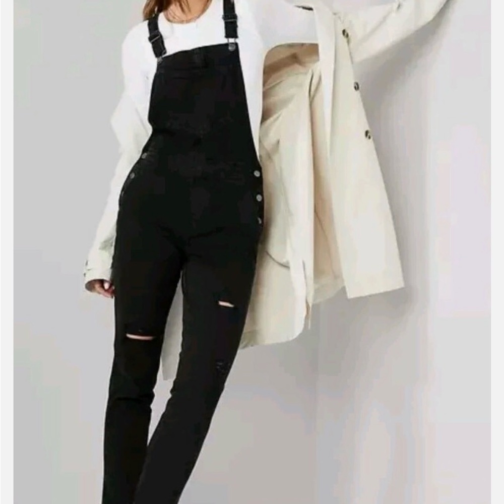 Old Navy Women's Black Ripped Jean Overalls